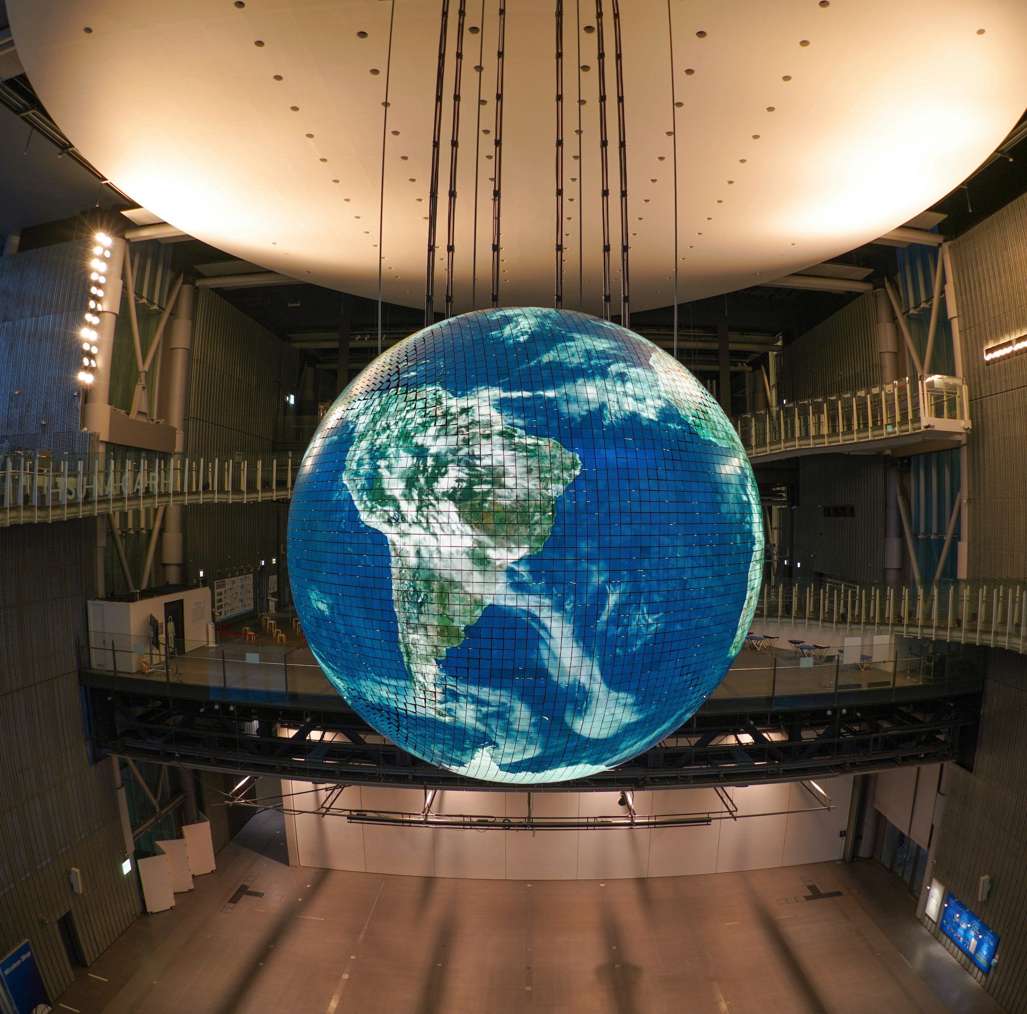 hanging-globe